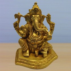 Ganesha with Shanka Chakra