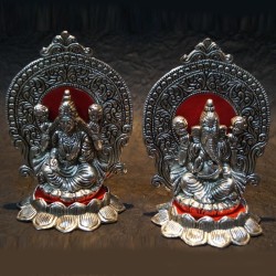Lakshmi Ganesh idols with prabhavali Aluminium Idol