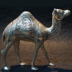 Beautifully crafted Aluminium Camel idol