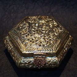 Octogon shaped Aluminium jewellery box