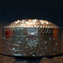 Shining aluminium jewellery box