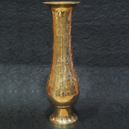 Hand crafted shining brass flower vase 