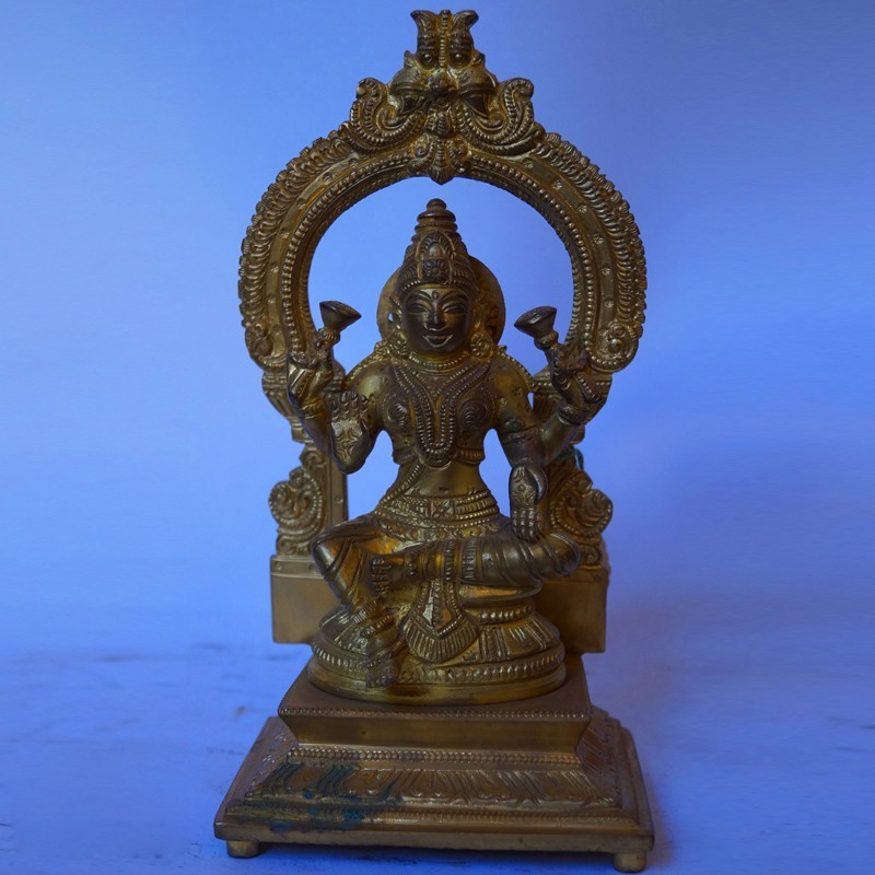 Ma Lakshmi with peeta prabhavali brass statue