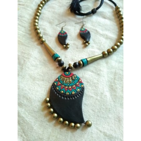 Terracotta Mango Shaped Pendent Necklace with earrings