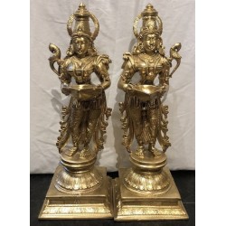 Deepa Lakshmi bronze statue